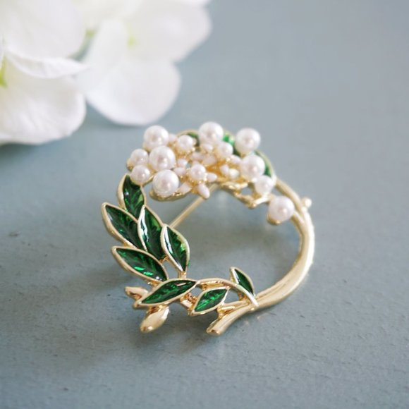 NWT flower brooch - Picture 5 of 9